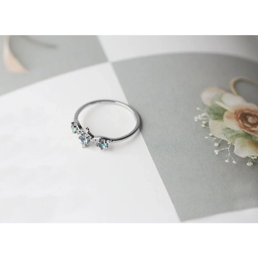 Light Blue 3 Stones Crown Ring